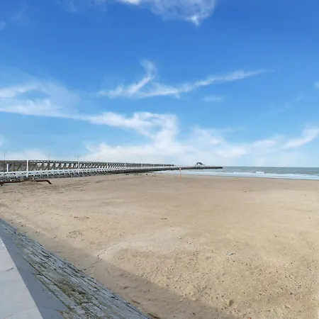 With Nice Sea-views Апартаменты